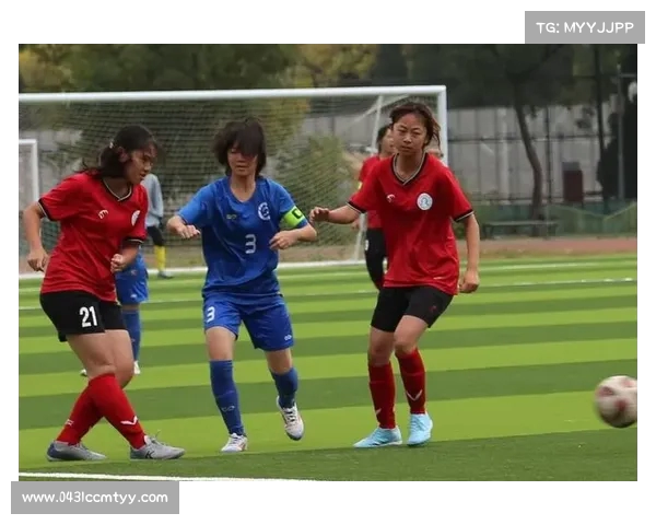 中国女足全力以赴拼搏奋战 依然面临技术与实力的差距之困 中国女足全力以赴拼搏奋战 依然面临技术与实力的差距之困