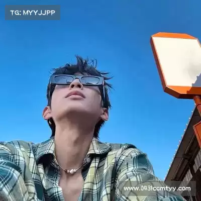 翁彩眉